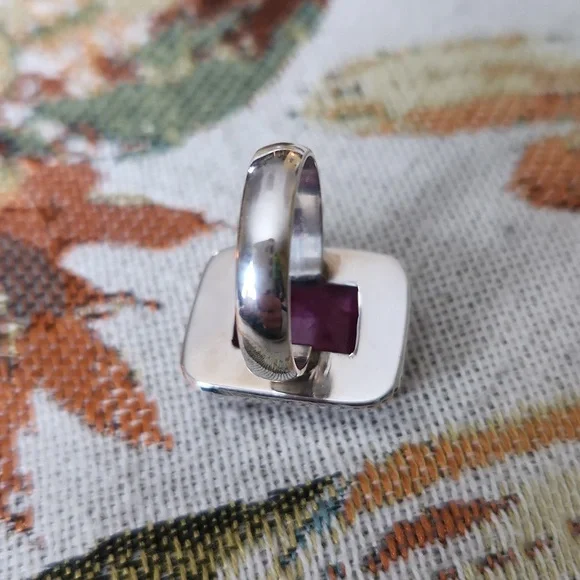 Ruby Ring - Picture 5 of 7